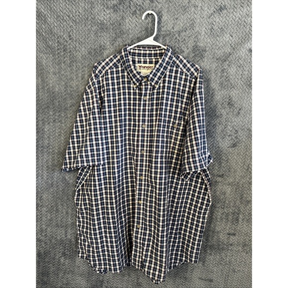 Wrangler Other - Wrangler Rugged Wear Shirt Men 3XLT Blue Plaid Button Up Short Sleeve Work